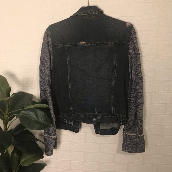 Free people Distressed denim jacket - SOLD - Picture 2 of 3